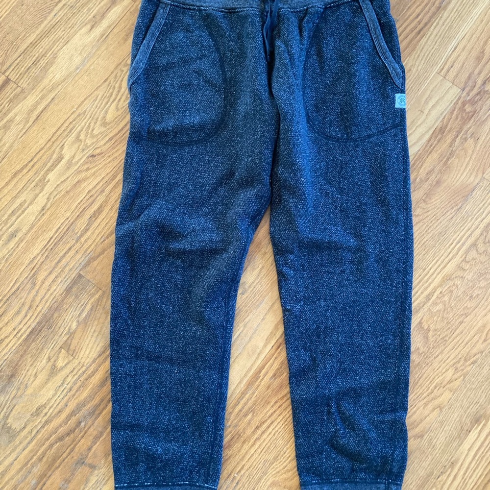 Reigning champs women’s sweatpants XL